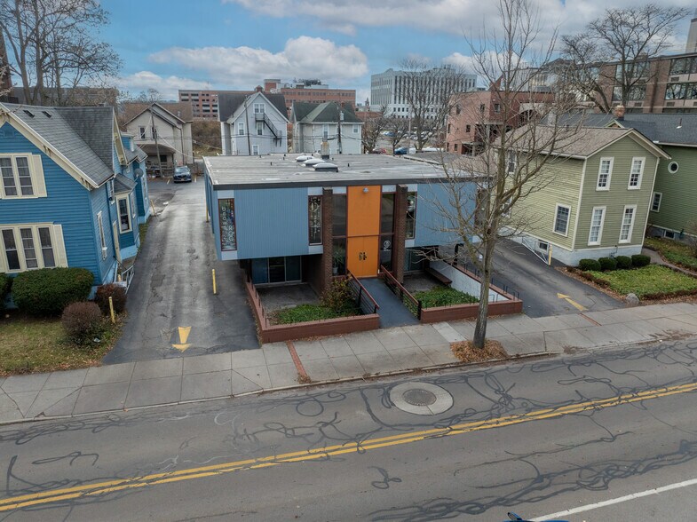 More Photos Of 71 Park Ave, Rochester Medical For Sale