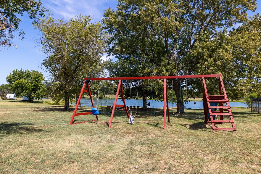 More Photos Of 2206 E 101st St N, Valley Center Specialty For Sale