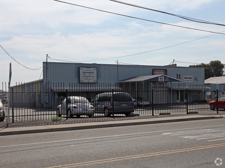 More Photos Of 1240 Filbert St, Stockton Warehouse For Sale