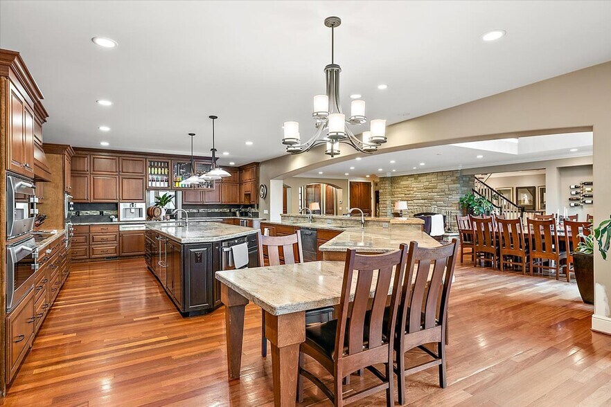 More Photos Of 1330 Oxford Rd, Bloomfield Hills Specialty For Sale