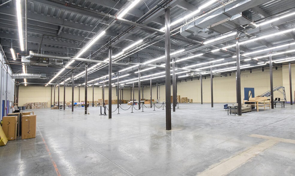 More Photos Of 655 S Santa Fe Ave, Los Angeles Industrial For Lease