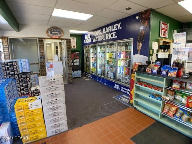 More Photos Of 502 S Division Ave, Cavalier Hotel For Sale