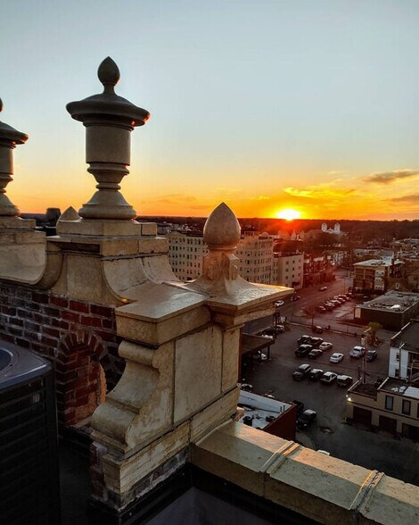 More Photos Of 3829-3835 Main St, Kansas City Apartments For Lease