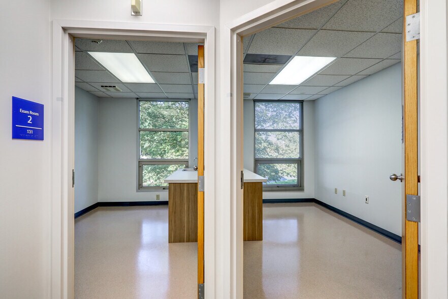More Photos Of 2301 Columbia Ave, Lancaster Medical For Sale