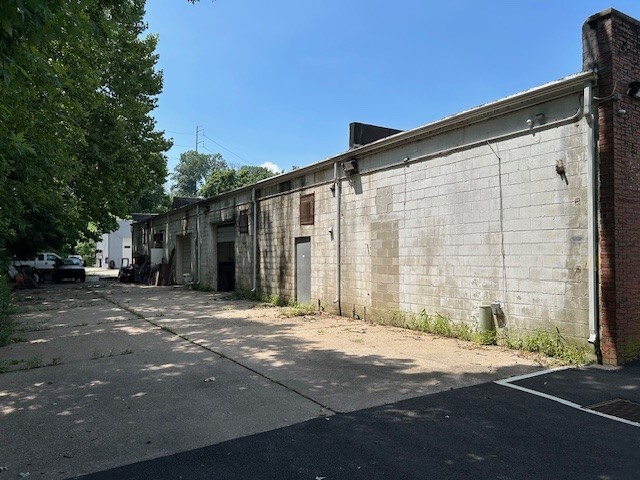 More Photos Of 2-4 Front St, Upland Warehouse For Sale