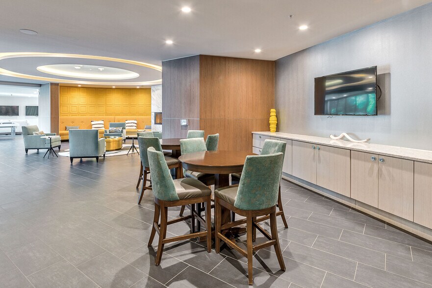 More Photos Of 110 W Cityline Dr, Richardson Apartments For Lease