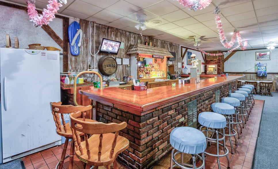 More Photos Of 10 Pythian Dr, Edgewater Lodge Meeting Hall For Sale