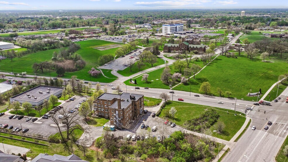 More Photos Of 1329 N Lake St, Aurora Correctional Facility For Sale
