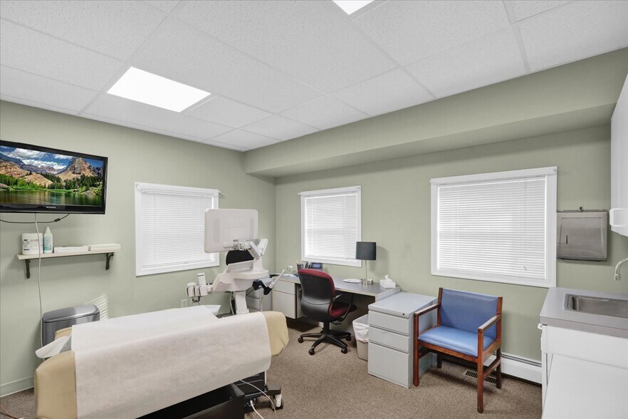 More Photos Of 612 Reading Ave, West Reading Office For Sale