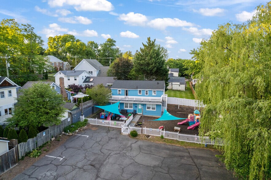 More Photos Of 248 Loudoun St SW, Leesburg Daycare Center For Lease