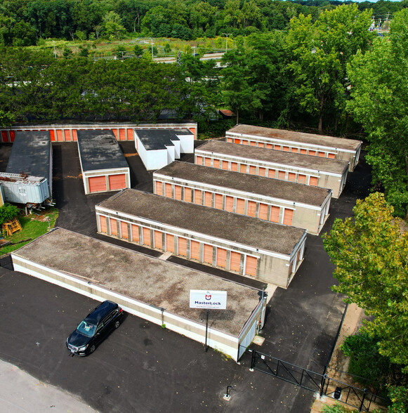 Primary Photo Of 111 Meadow St, Warwick Self Storage For Sale