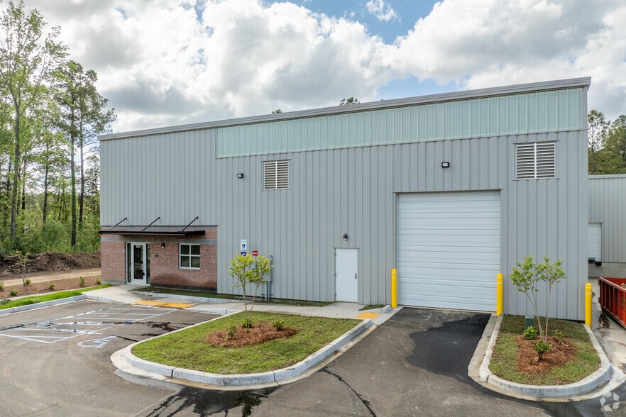 More Photos Of 123 Commerce Creek Way, Moncks Corner Warehouse For Lease