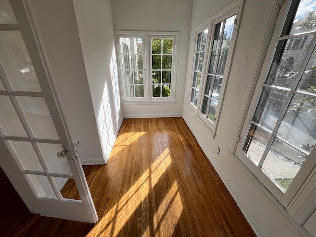More Photos Of 1040 S Longwood Ave, Los Angeles Apartments For Sale