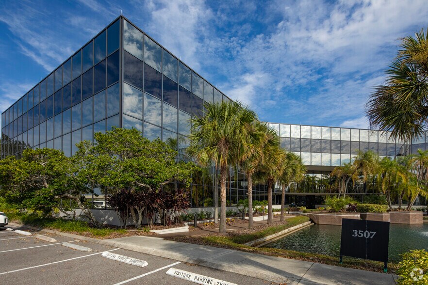 More Photos Of 3507 E Frontage Rd, Tampa Office For Lease