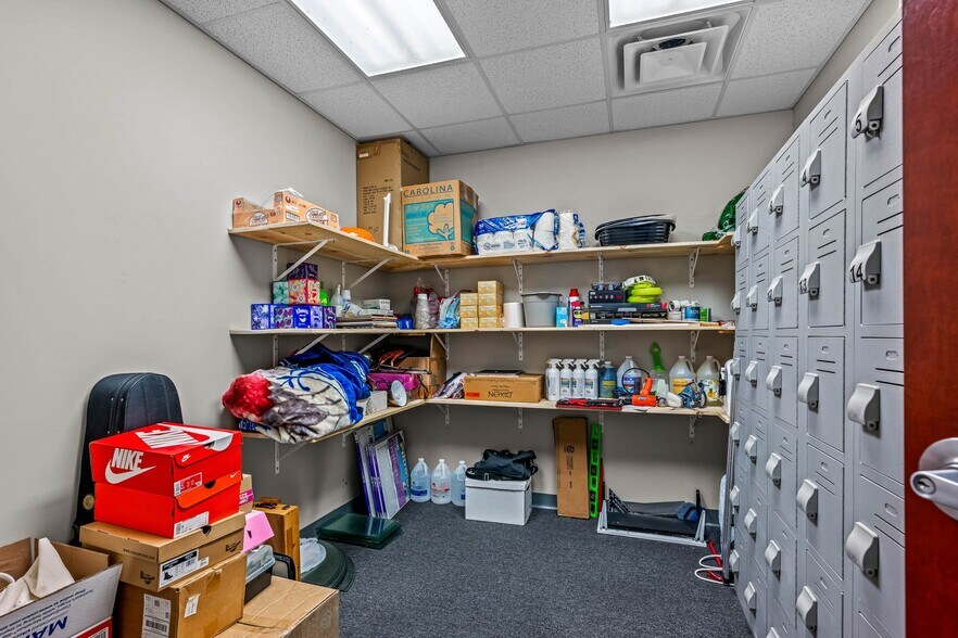 More Photos Of 1774 S Grant Ave, Springfield General Retail For Sale