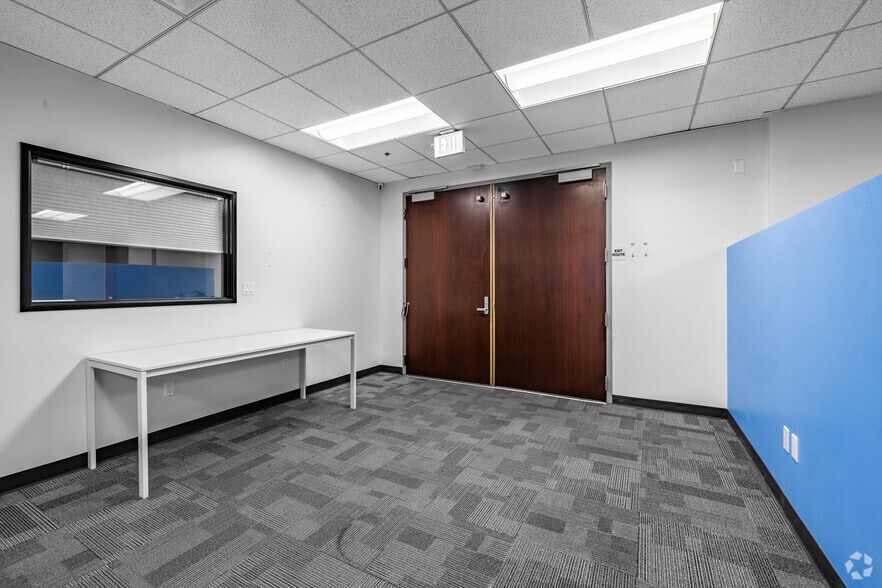 More Photos Of 5805 Sepulveda Blvd, Sherman Oaks Office For Lease