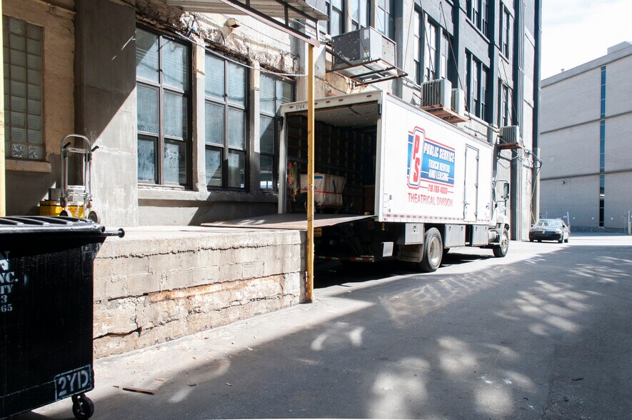 More Photos Of 47-32 Austell Pl, Long Island City Warehouse For Lease