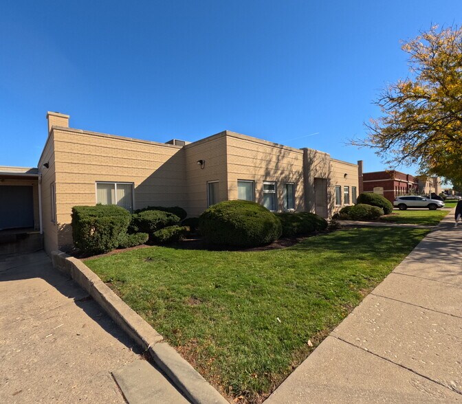 More Photos Of 6501 N Avondale Ave, Chicago Manufacturing For Sale