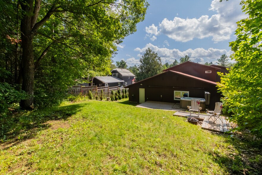 More Photos Of 2831 60 highway, Dwight General Retail For Sale