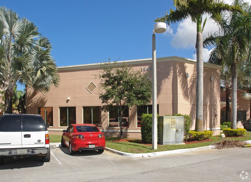 More Photos Of 1545 N Park Dr, Weston Office For Sale