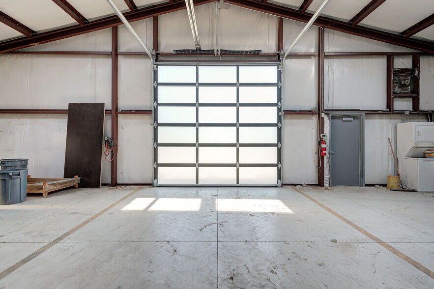 More Photos Of 501 E Britton Rd, Oklahoma City Auto Dealership For Lease