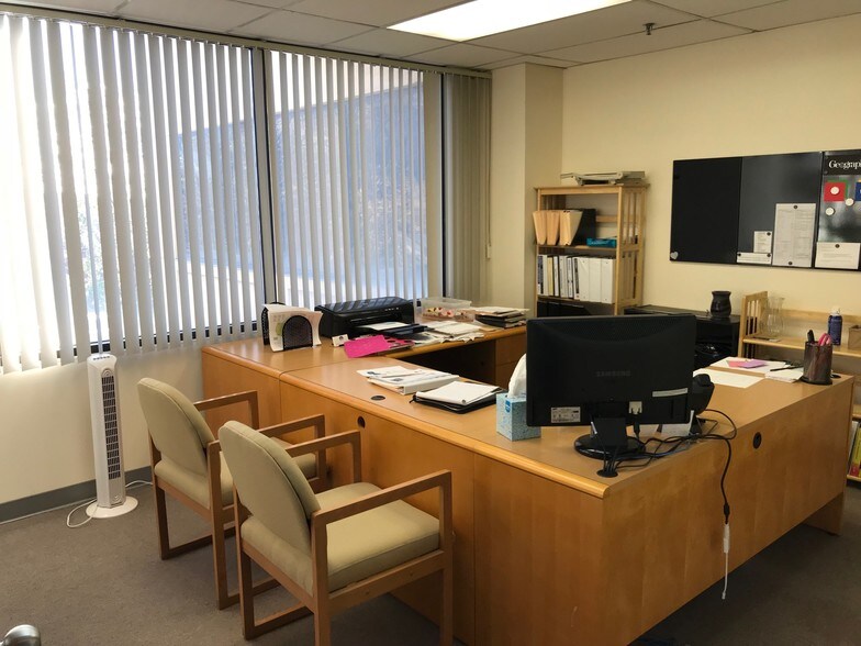 More Photos Of 108 Main St, Norwalk Medical For Lease