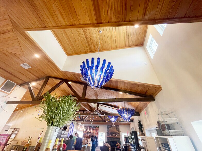 More Photos Of 21848 S County Road 325, Hawthorne Restaurant For Sale