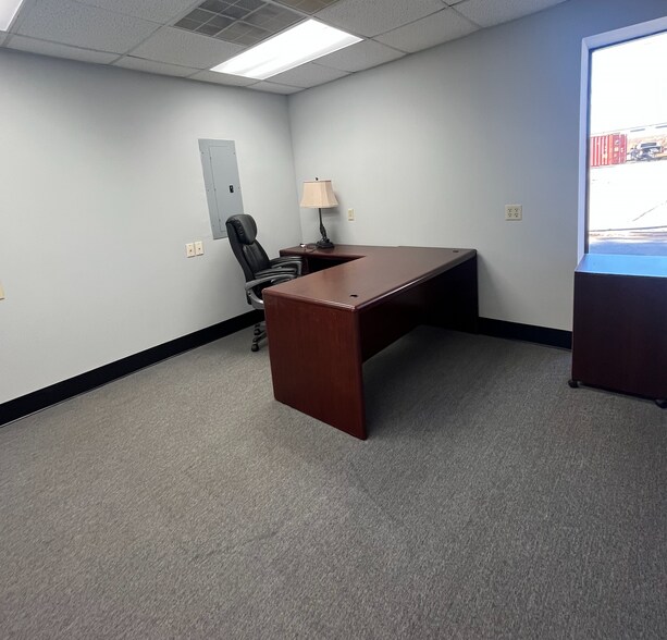 More Photos Of 1155 Rogers Bridge Rd, Duncan Industrial For Lease