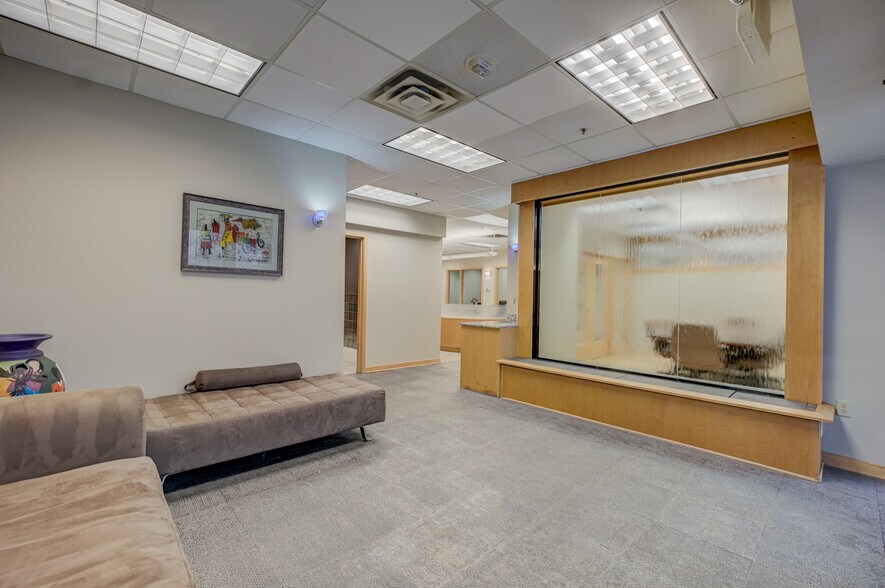 More Photos Of 1201 Yale Pl, Minneapolis Apartments For Sale