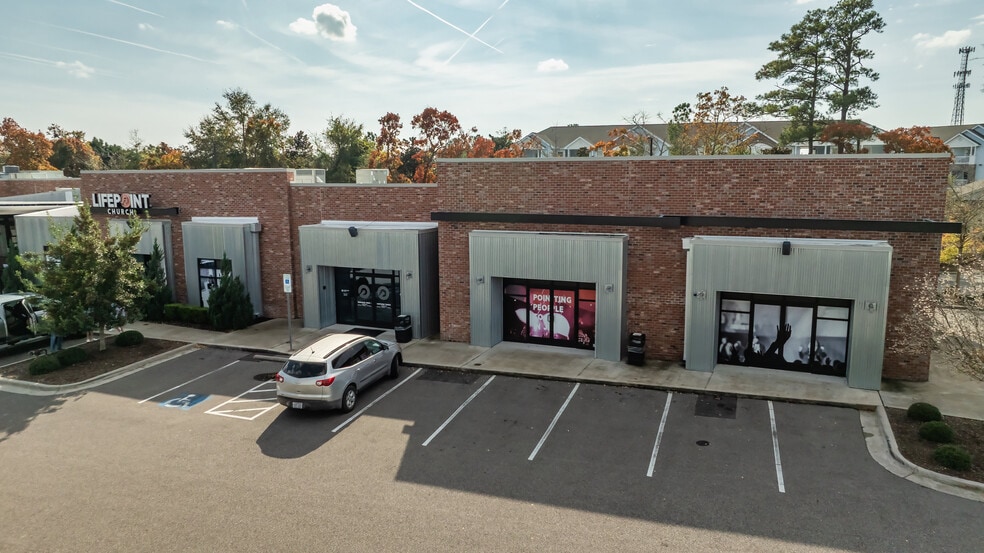 More Photos Of 155 Porters Neck Rd, Wilmington General Retail For Lease