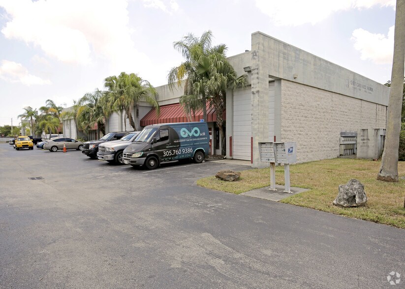 More Photos Of 13977-13981 SW 140th St, Miami Flex For Sale