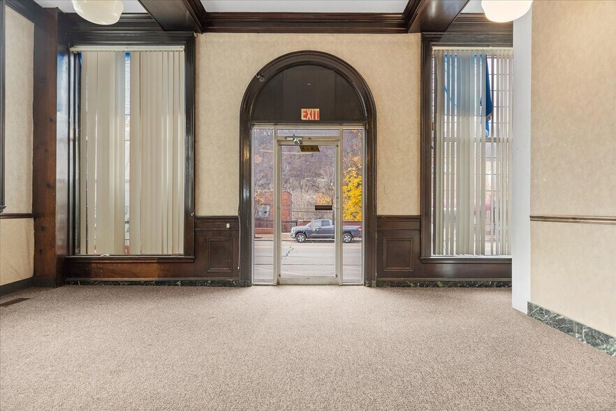 More Photos Of 1017 3rd Ave, New Brighton Office For Sale