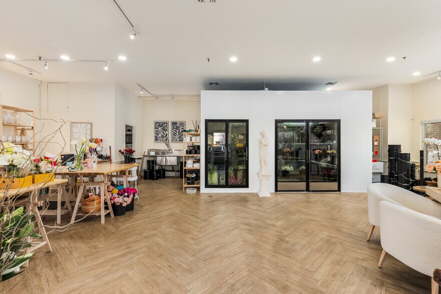 More Photos Of 1260-1278 Broadway, Sonoma Freestanding For Sale