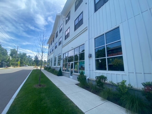 More Photos Of 75 Cowls Rd, Amherst Apartments For Lease