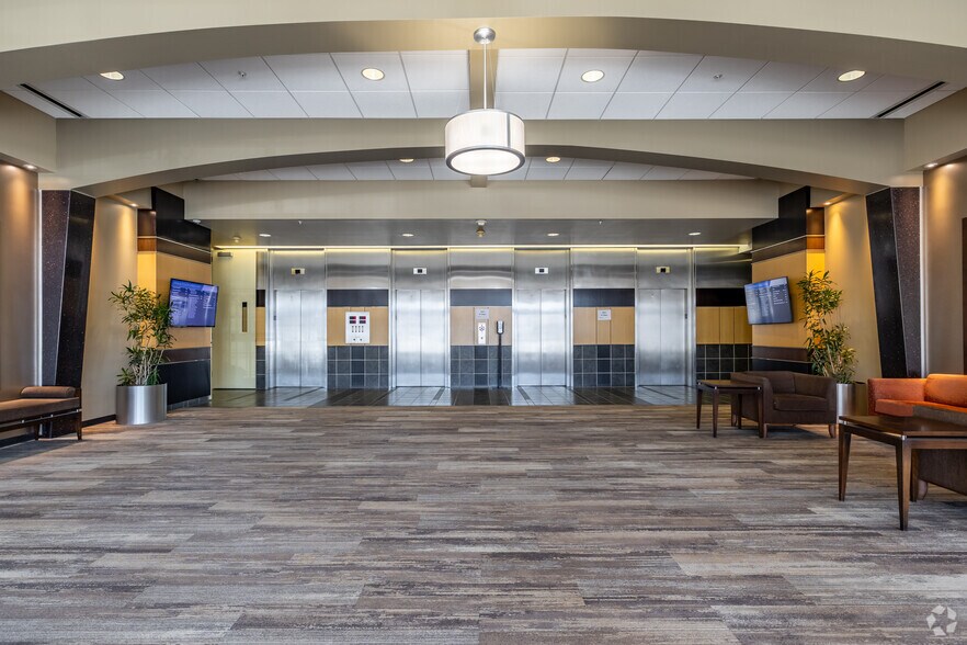 More Photos Of 2120 S 72nd St, Omaha Office For Sale