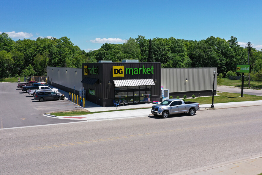 Primary Photo Of 7992 34th St, Richland Convenience Store For Sale