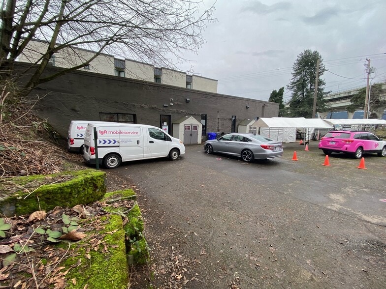 More Photos Of 2712 N Mississippi Ave, Portland Office For Lease