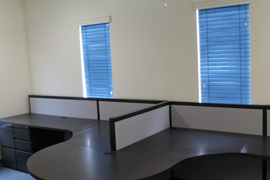 More Photos Of 524 Westgreen Blvd, Katy Medical For Lease