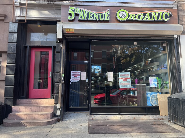 Primary Photo Of 260 5th Ave, Brooklyn Storefront Retail Residential For Lease