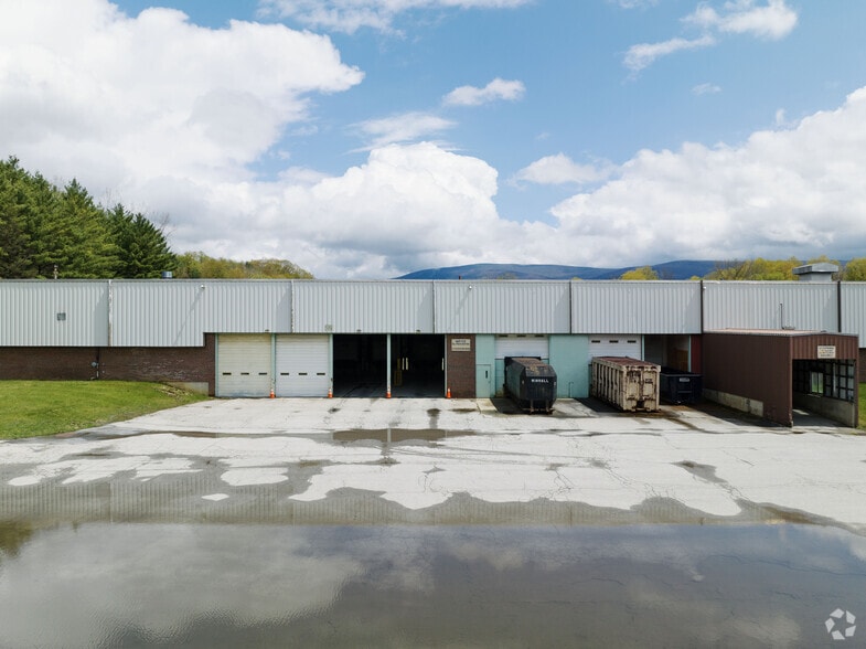 More Photos Of 372 Vermont Route 67 E, Shaftsbury Distribution For Lease
