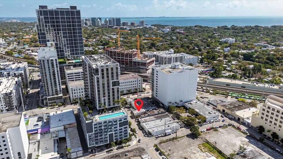 Primary Photo Of 3838 Shipping Ave, Miami Auto Repair For Sale