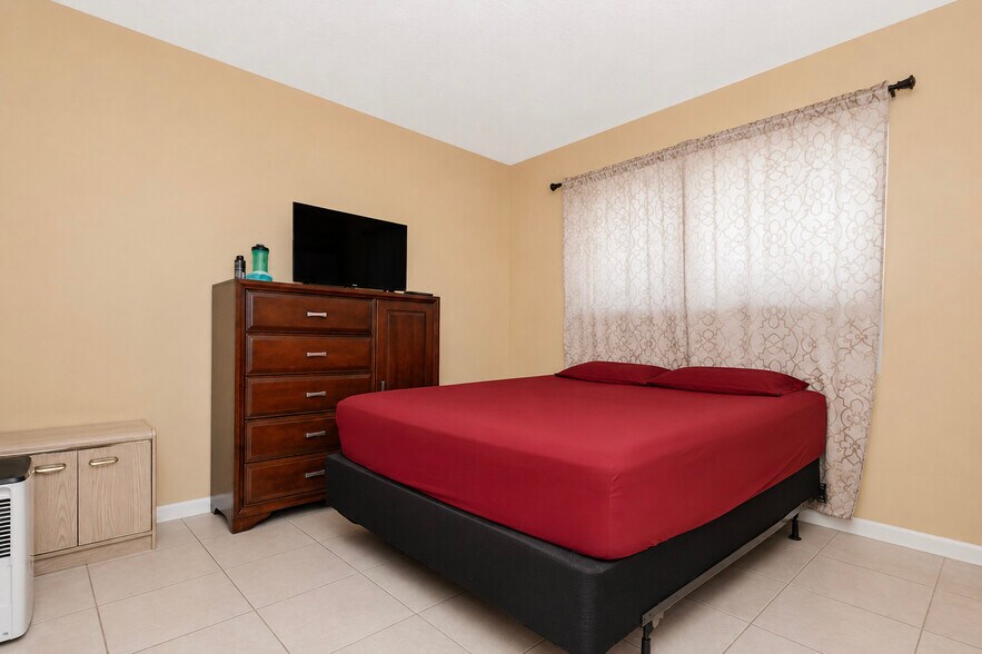 More Photos Of 4263 NW 115th Ave, Coral Springs Multifamily For Sale