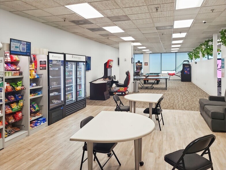 More Photos Of 1110 Montlimar Dr, Mobile Coworking Space