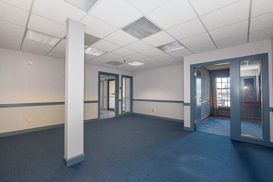 More Photos Of 645 County St, Taunton Office For Sale