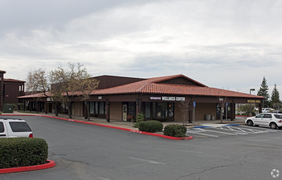 Primary Photo Of 151 N Sunrise Ave, Roseville Medical For Lease