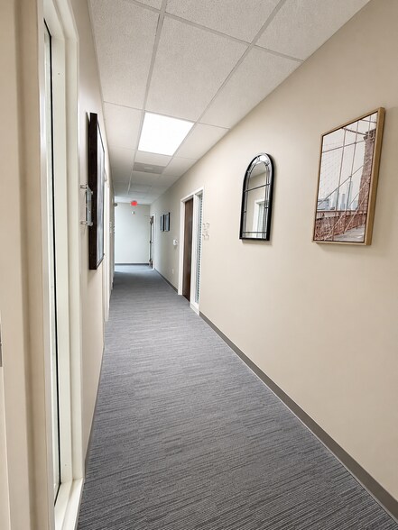 More Photos Of 9723 Northcross Center Ct, Huntersville Office For Lease