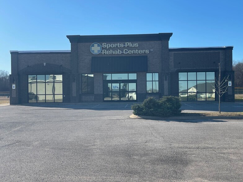 Primary Photo Of 1378 Union University Dr, Jackson General Retail For Lease