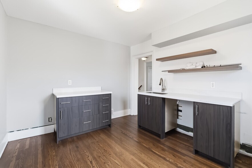 More Photos Of 250 Plains Rd W, Burlington Multifamily For Sale