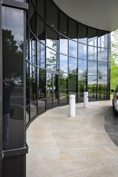 More Photos Of 7773 Sloane Dr, Little Rock Office For Sale