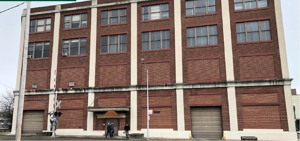 More Photos Of 606 2nd St SE, Canton Industrial For Sale